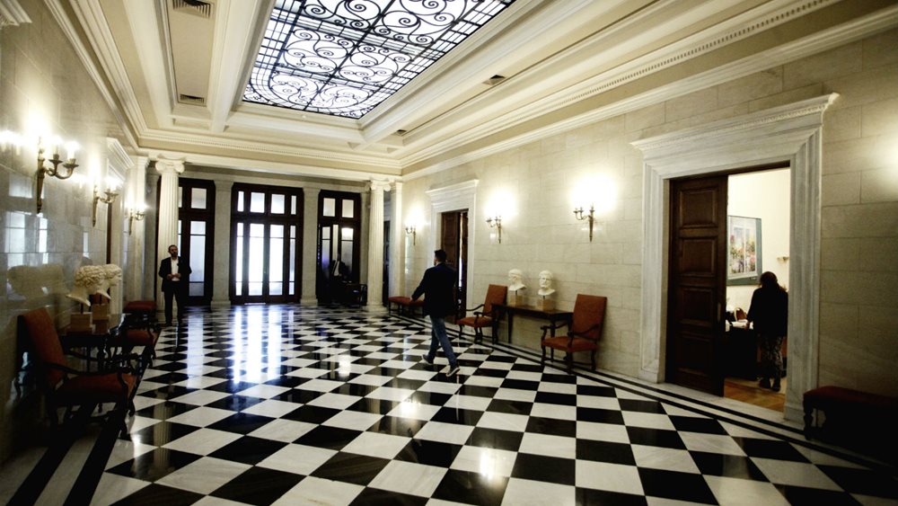 Ικανοποίηση Μαξίμου για τις συνταγματικές αλλαγές της πΓΔΜ