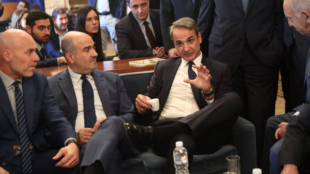 Κ. Μητσοτάκης σε βουλευτές ΝΔ: Εκλογές την Άνοιξη του 2027 – «Σημασία έχει να μην σουβλιστούμε εμείς»