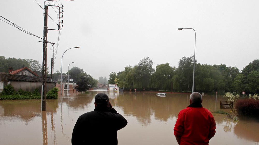 Πλημμύρες στο Βέλγιο, καταρρακτώδεις βροχές σε Γαλλία, Γερμανία