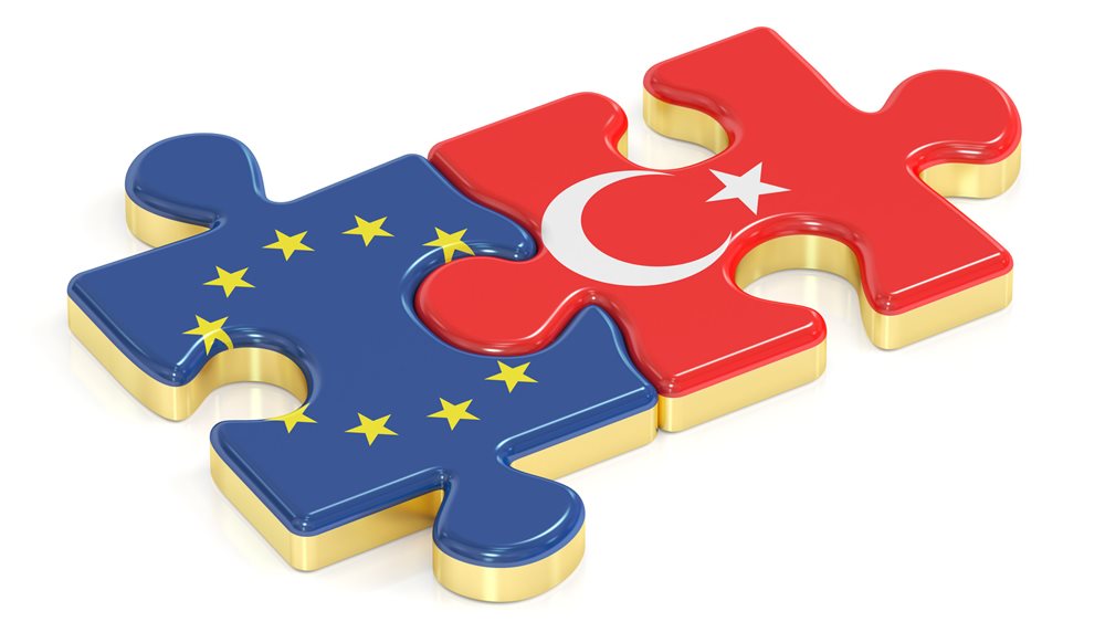 Γιατί η Τουρκία θα πρέπει να υιοθετήσει το ευρώ