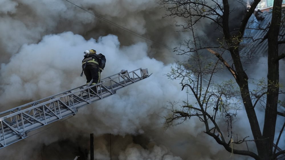 Ουκρανία: Τουλάχιστον επτά οι νεκροί από τις ρωσικές αεροπορικές επιδρομές κοντά στο Κίεβο