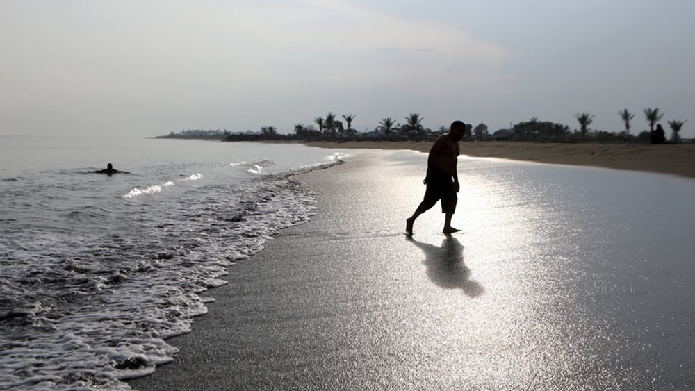 Ινδονησία: Νέα έκρηξη του ηφαιστείου Ρουάνγκ, κλείσιμο κοντινού διεθνούς αεροδρομίου