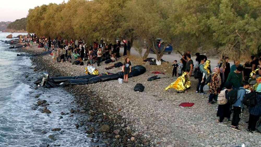 Ολοκληρώθηκε η επιχείρηση μετακίνησης 1500 αιτούντων άσυλο από τη Μόρια