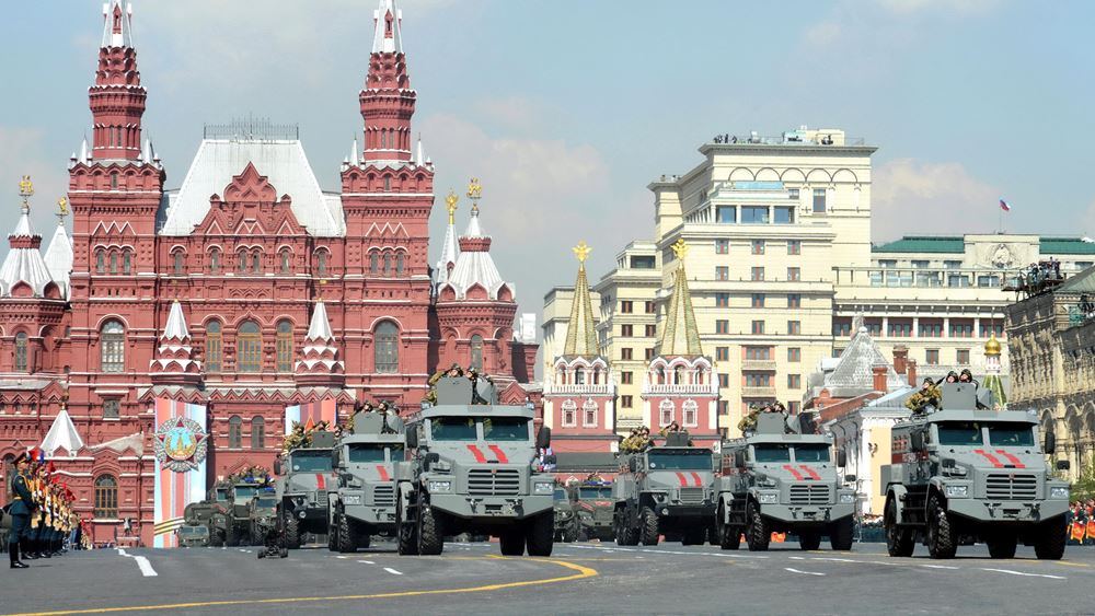 Convoys of military trucks heading to the border with Ukraine