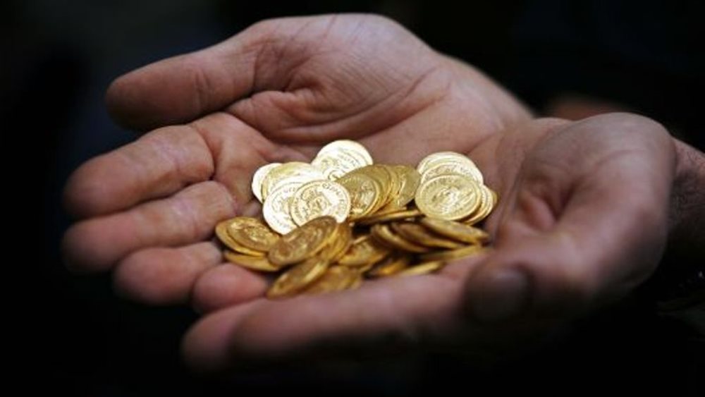 Στο κυνήγι του χρυσού οι Έλληνες μετά το ράλι της χρυσής λίρας