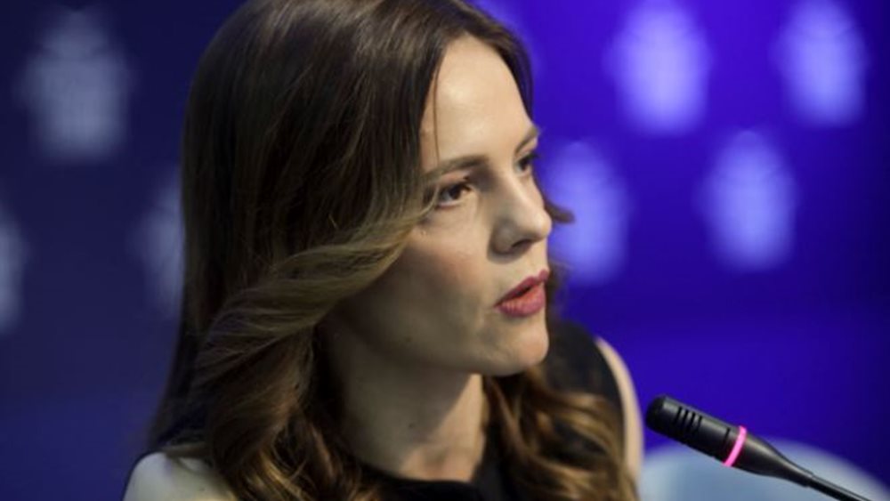 Αχτσιόγλου: Το &quot;υπουργείο Οικονομικών αυτοδιαψεύδεται&quot;