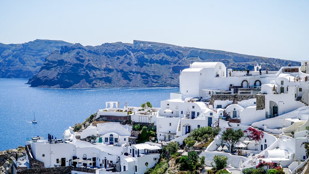 Ο ελληνικός τουρισμός και οι ανταγωνιστές της Μεσογείου: Οι κερδισμένοι της σεζόν