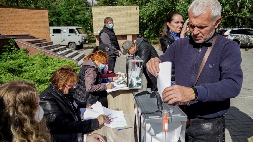 εικονικα ρωσικα δημοψηφισματα στην Ουκρανια