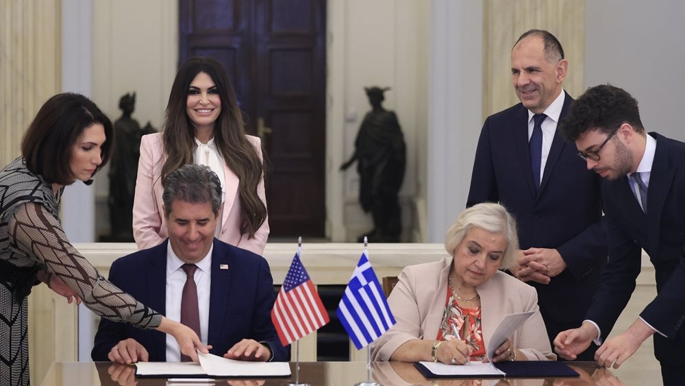Υπεγράφη η συμφωνία Ελλάδας-ΗΠΑ στο υπουργείο Εξωτερικών