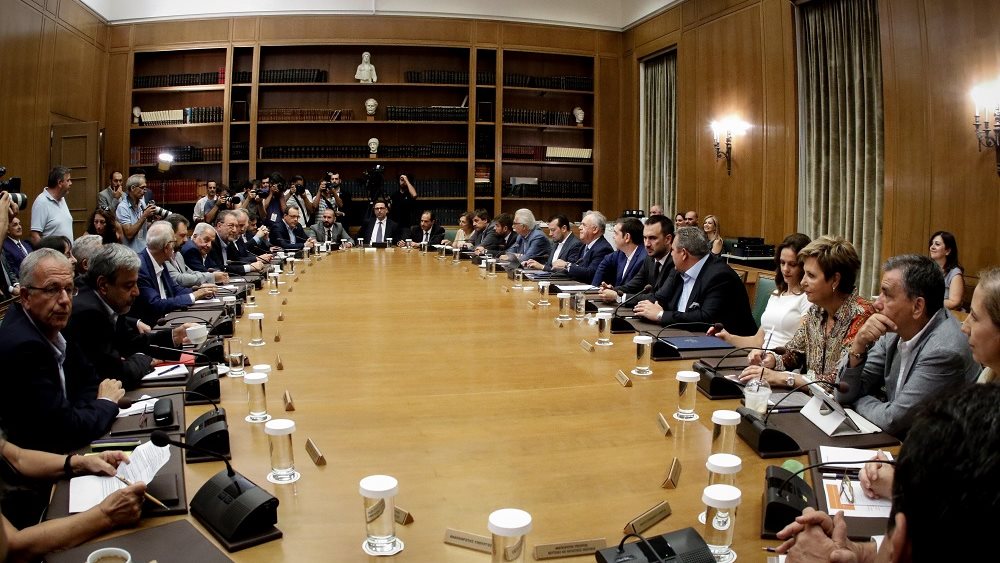 Το φιλοεπενδυτικό περιβάλλον είναι το "αντίδοτο" στην ανεργία, λέει ο Τσίπρας