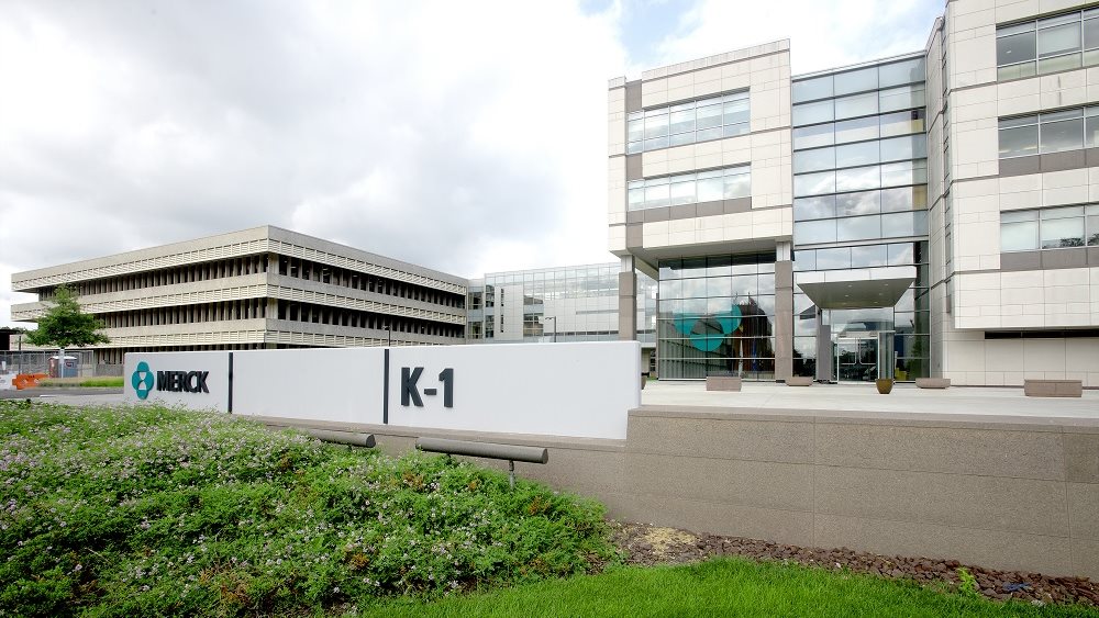 Συμφωνία ΗΠΑ με Merck για 1,7 εκατ. δόσεις της πειραματικής θεραπείας της κατά του κορονοϊού