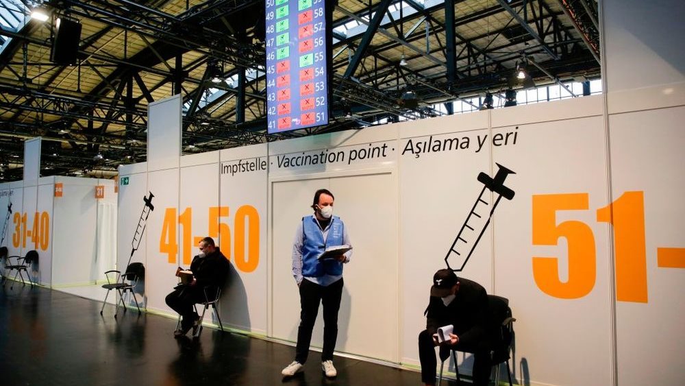 Προς ντόμινο "ήπιων Brexit" η ΕΕ εάν δεν λυθεί το ζήτημα των εμβολίων