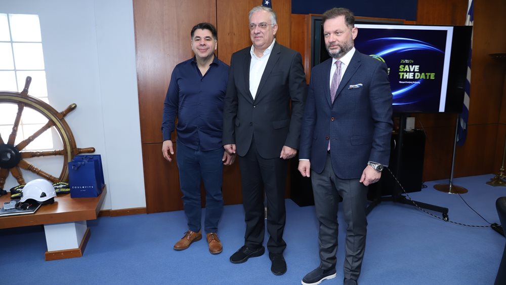 Στα Ναυπηγεία Ελευσίνας ο Τ. Θεοδωρικάκος: "Στρατηγική η επένδυση στη ναυπηγική βιομηχανία"