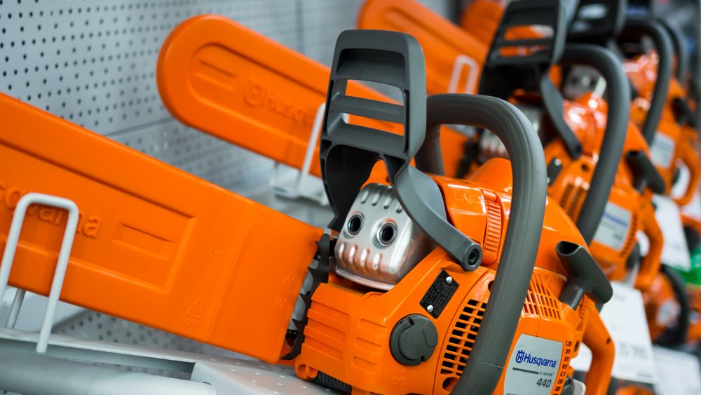 Husqvarna: Βουτιά κερδοφορίας 40% στο τρίμηνο - Κόβει 1.000 θέσεις εργασίας
