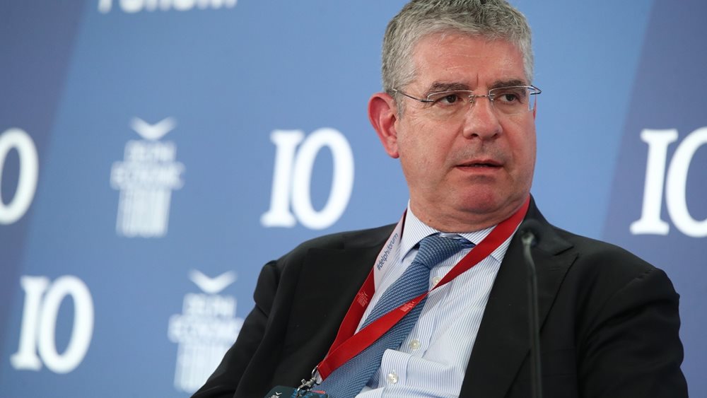 Delphi Economic Forum: Χρηματοδοτήσεις 15 δισ. ευρώ από την ΕΤΕπ για άμυνα και ασφάλεια την επόμενη διετία