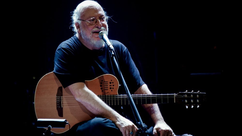Το Σάββατο η κηδεία του Διονύση Σαββόπουλου - Στο παρεκκλήσι της Μητρόπολης Αθηνών από το πρωί, η σορός του
