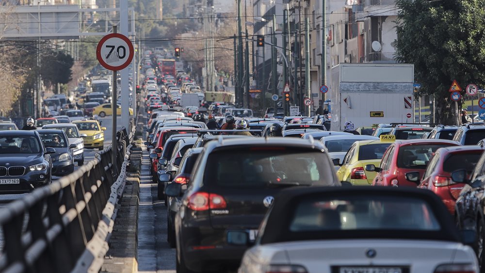 Περιφέρεια Αττικής: Αυξημένη κατά 89% η κυκλοφορία των οχημάτων τη Μ. Εβδομάδα