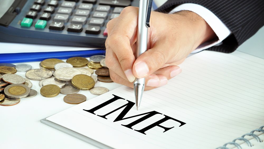 Το ΔΝΤ επιμένει σε πρωτογενές πλεόνασμα 2,2% του ΑΕΠ το 2018