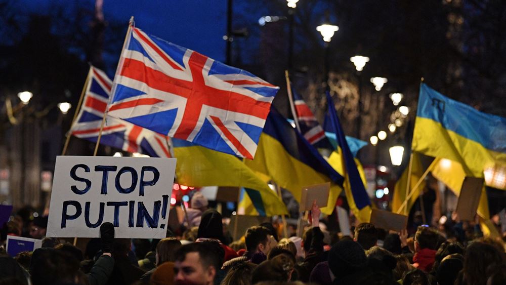 Το φλερτ της Δύσης με το χρήμα των Ρώσων ολιγαρχών τελειώνει