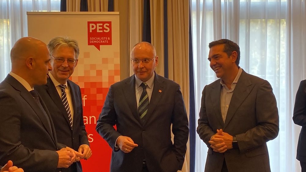 Αλ. Τσίπρας στο PES: Ευρωομόλογο για την ενεργειακή κρίση - Κυρώσεις στην Τουρκία αν παραβιάσει τα κυριαρχικά μας δικαιώματα