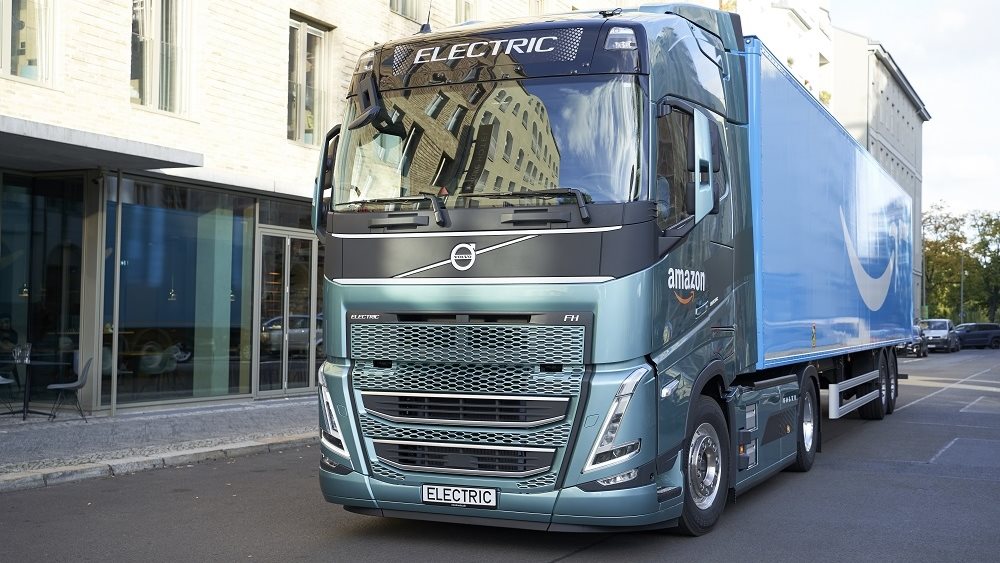 Παγκόσμια πρωτιά: Η Volvo παραδίδει ηλεκτρικά φορτηγά με χάλυβα χωρίς ορυκτά στους πελάτες