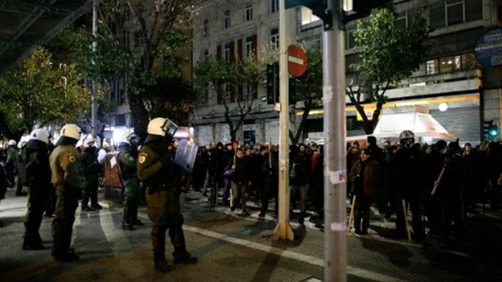 Θεσσαλονίκη: Πορεία αλληλεγγύης στην 12χρονη από τον Κολωνό