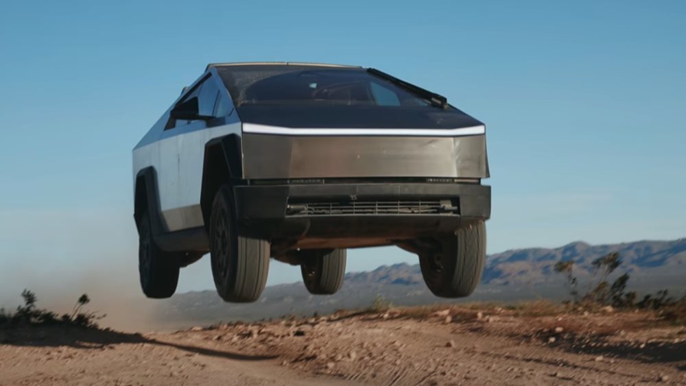 Video: Οι τρομερές ικανότητες του Tesla Cybetruck εκτός δρόμου