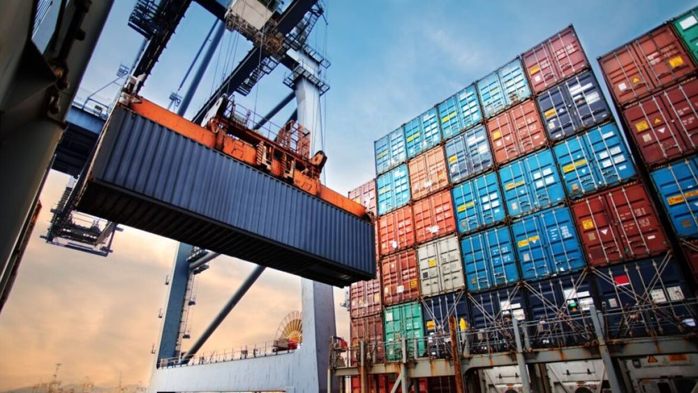 Στα 11,5 δισ. ευρώ το έλλειμμα τρεχουσών συναλλαγών στο 11μηνο - Μείωση εξαγωγών αγαθών, &quot;σωσίβιο&quot; οι ταξιδιωτικές εισπράξεις