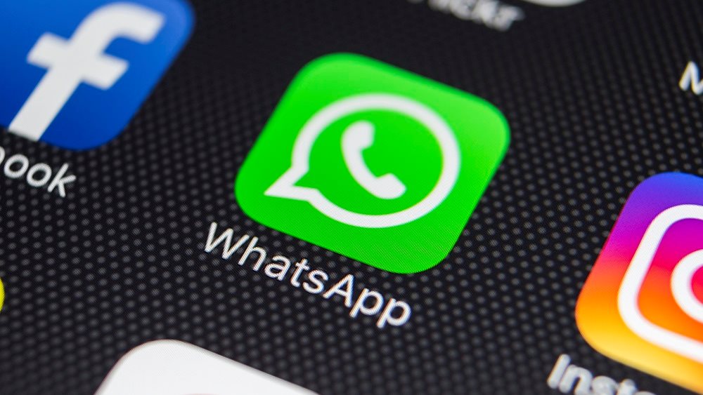 Russia: WhatsApp and Snapchat fined for data storage violations