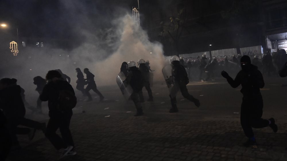 Επέτειος Γρηγορόπουλου: Επεισόδια στο κέντρο της Αθήνας - Ολοκληρώθηκε η πορεία