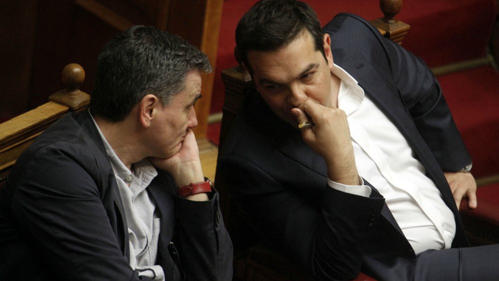 ΣΥΡΙΖΑ: &quot;Τρικυμία&quot; στο ποτήρι του &quot;πρωινού καφέ&quot; Τσίπρα λόγω Τσακαλώτου και Τζάκρη