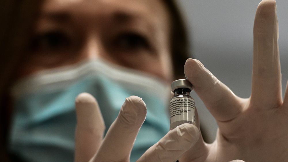 Κορονοϊός: 34.270 εμβολιασμοί το τελευταίο 24ωρο - 348.191 άτομα έχουν εμβολιαστεί και με τις δύο δόσεις