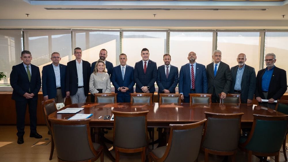 H Coca-Cola 3E αναλαμβάνει την αποκατάσταση των πυρόπληκτων περιοχών στην Πάτρα-Αχαΐα με δωρεά €1 εκατ. από το Ίδρυμα Coca-Cola HBC