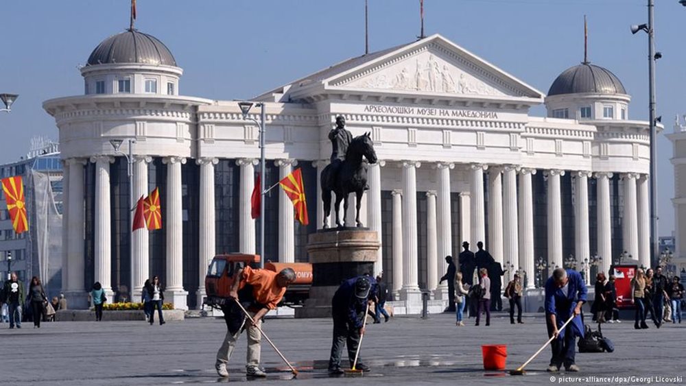 Κακοφωνία στα Σκόπια, ερωτήματα στην Αθήνα