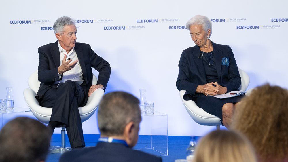 Πάουελ: Ανοιχτό το ενδεχόμενο διαδοχικών αυξήσεων επιτοκίων