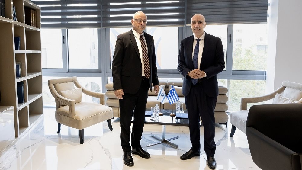 Μεταξύ άλλων, συζήτησαν για την επικείμενη επίσκεψη υψηλόβαθμης ισραηλινής επιχειρηματικής αντιπροσωπείας στα τέλη του Ιανουαρίου 2025, στο ΕΒΕΑ.