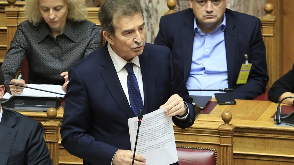 Αντιπαράθεση στη Βουλή για τα αγροτικά μπλόκα - Μ. Χρυσοχοϊδης: &quot;Δεν υπάρχει ούτε βία, ούτε καταστολή&quot;