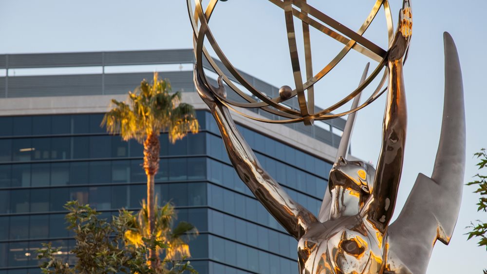 Αναβλήθηκε για τον Ιανουάριο η απονομή των βραβείων Έμι, λόγω της απεργίας στο Χόλιγουντ