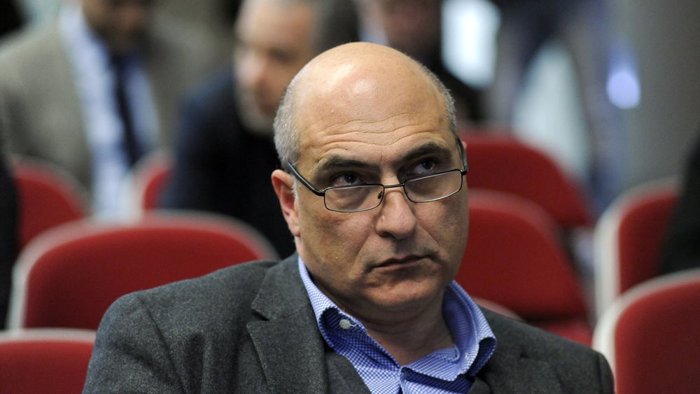 Qatargate: Ο ευρωβουλευτής Αντρέα Κοτσολίνο μεταφέρθηκε στις φυλακές της Νάπολης