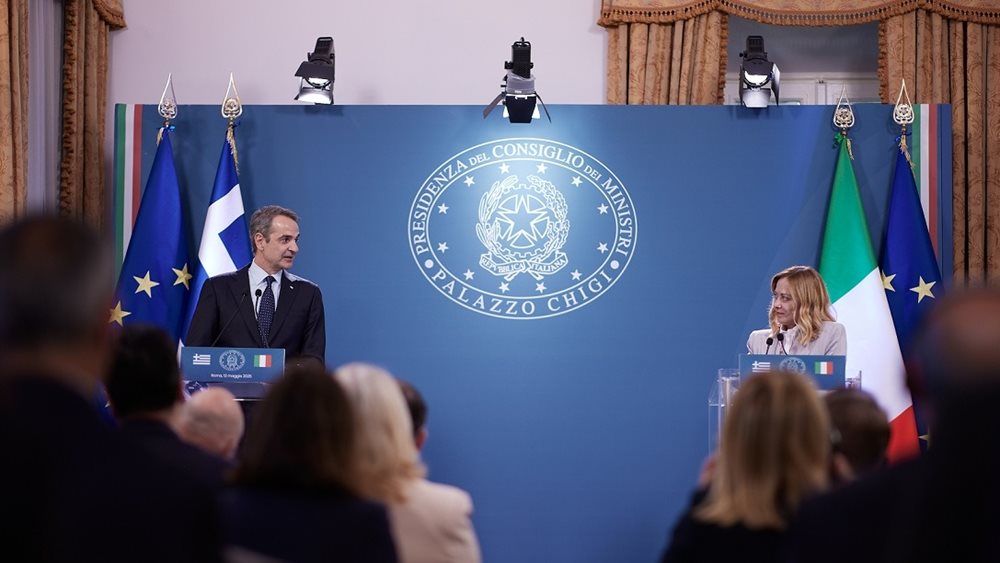 Τι περιλαμβάνεται στις συμφωνίες για τους σιδηροδρόμους και την ενέργεια που υπέγραψαν Ελλάδα και Ιταλία