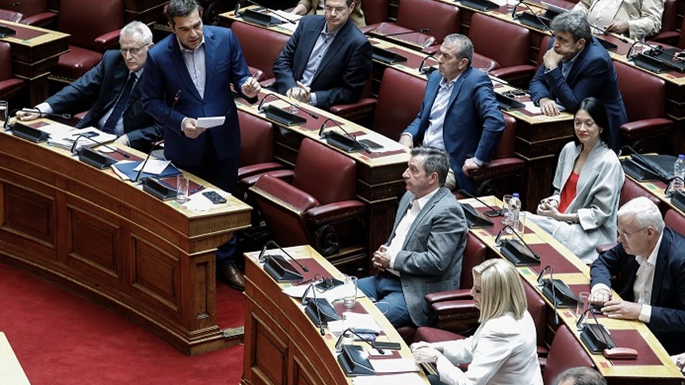 Σε βαθιά &quot;ψύξη&quot;  η ...συμπόρευση Τσίπρα-Γεννηματά - Τρικυμία στο ΚΙΝΑΛ