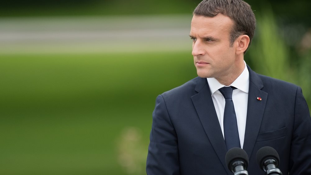 Ο Macron ανεβάζει το στοίχημα