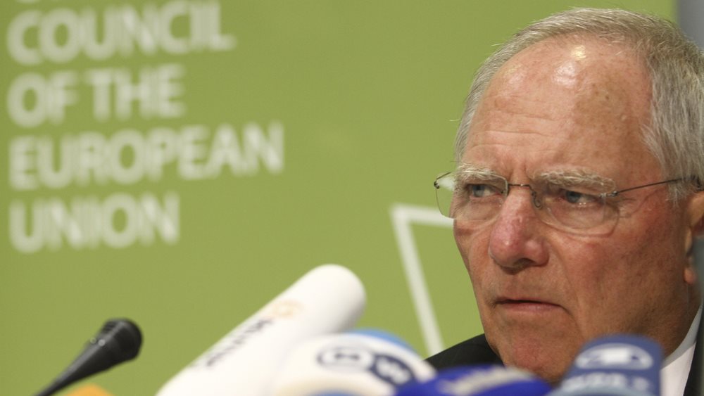 SZ: Ο Σόιμπλε θέλει μετατροπή του ESM σε Ευρωπαϊκό Νομισματικό Ταμείο