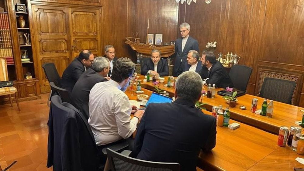 Reuters: Το Ιράν μπορεί να διακόψει προσωρινά τον εμπλουτισμό εάν οι ΗΠΑ ξεπαγώσουν τα ιρανικά κεφάλαια