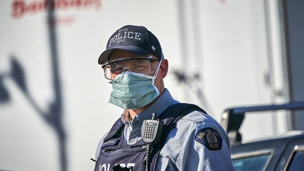 Ο Καναδάς θα επιβάλει φόρο στους ανεμβολίαστους