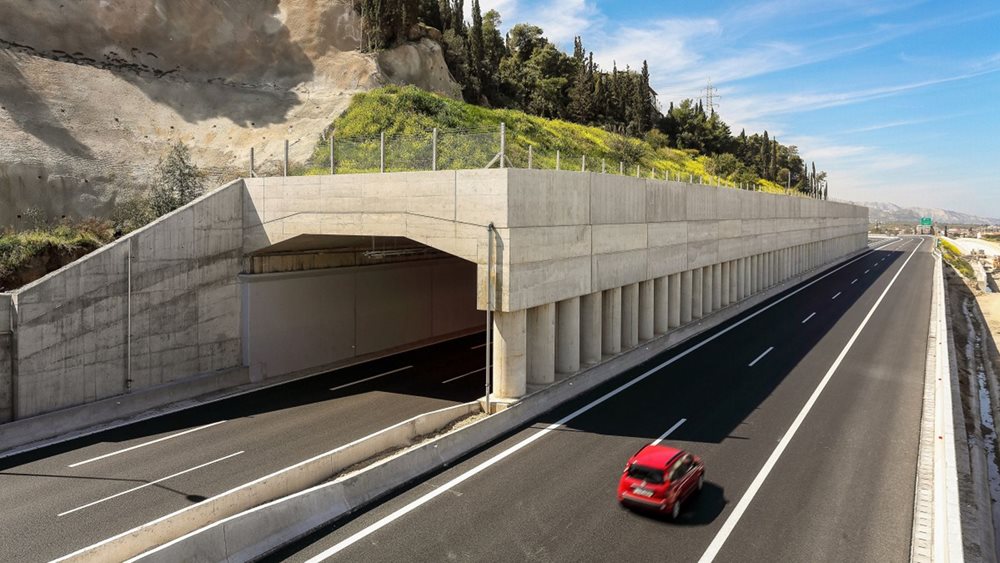 Επενδυτικό άλμα στις ελληνικές κατασκευές βλέπει η Κομισιόν