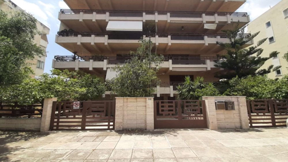 Πλειστηριασμοί: Ξανά στην πλατφόρμα η κατοικία του Απόστολου Βεντούρη στη Γλυφάδα