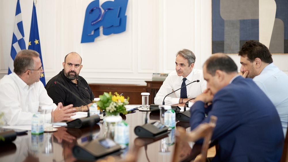 Συνάντηση Κ. Μητσοτάκη με τον δήμαρχο Κυθήρων για τη στήριξη του νησιού μετά την πρόσφατη πυρκαγιά