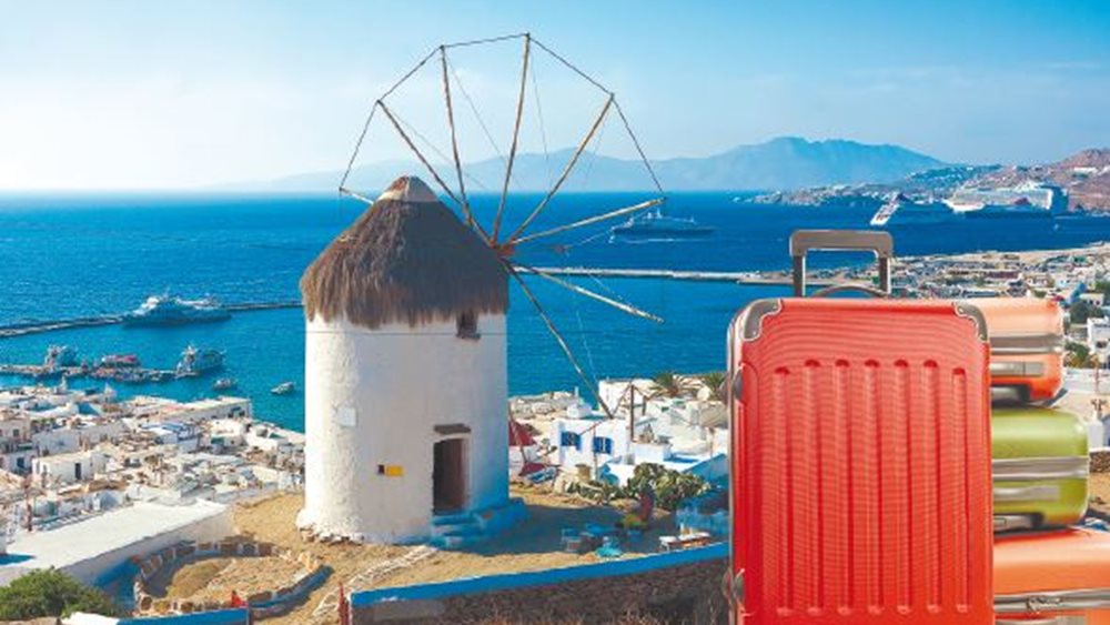 Εκτοξεύτηκαν τα τουριστικά έσοδα- έφτασαν τα 17,8 δισ.