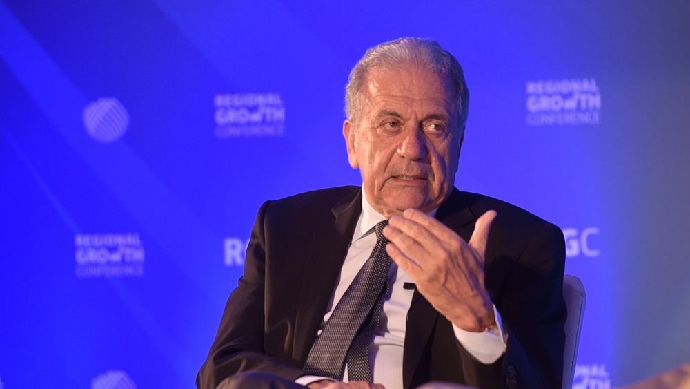 D. Avramopoulos: Putin is a tough dictator, he will have a bad end